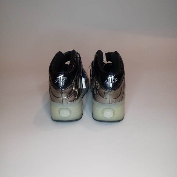 "Foamposite" style heelys size 3y "34 euro" in kids - Picture 2 of 7